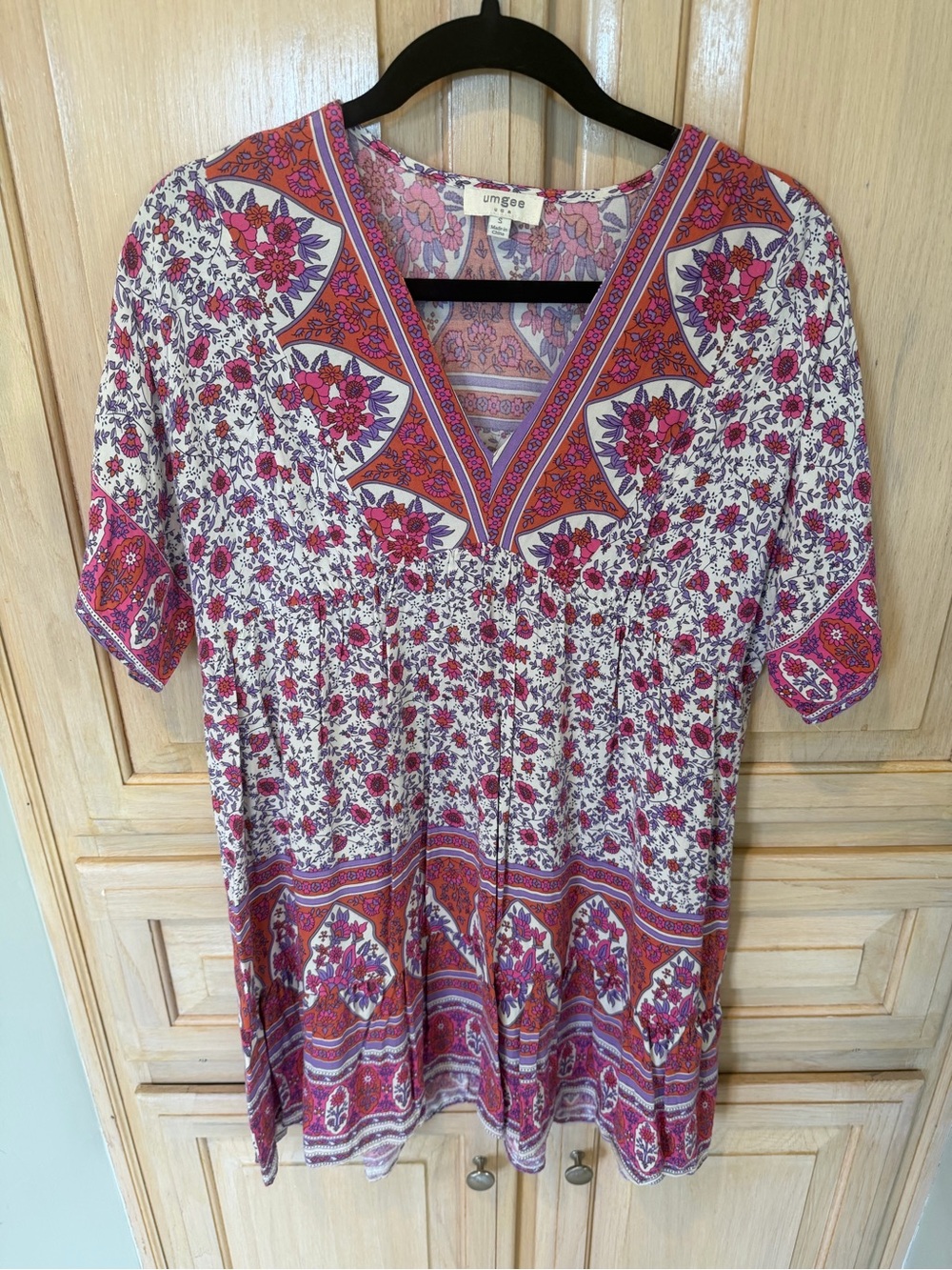 Umgee Floral Border Print V-Neck Tunic Dress Small